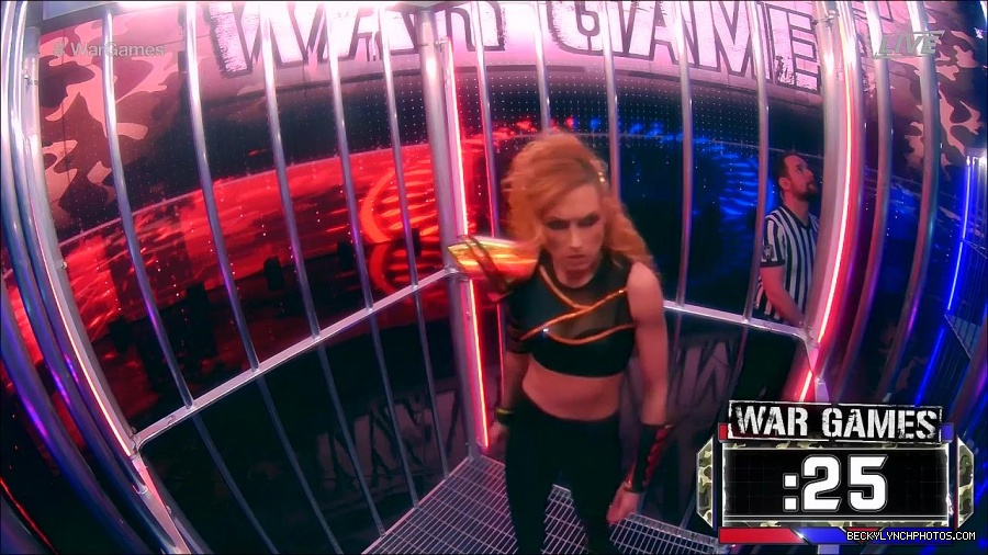 WWE_Survivor_Series_WarGames_2022_720p_WEB_h264-HEEL_mp4_002315791.jpg