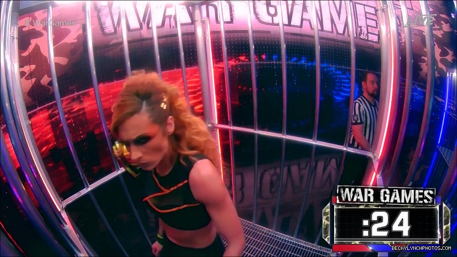WWE_Survivor_Series_WarGames_2022_720p_WEB_h264-HEEL_mp4_002316991.jpg