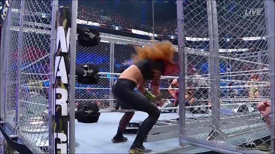 WWE_Survivor_Series_WarGames_2022_720p_WEB_h264-HEEL_mp4_002348991.jpg