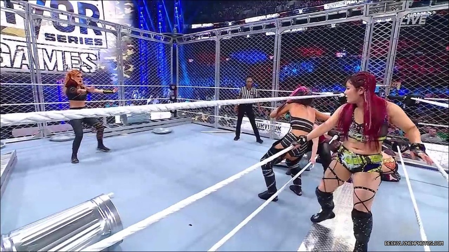 WWE_Survivor_Series_WarGames_2022_720p_WEB_h264-HEEL_mp4_002354991.jpg
