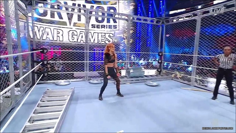 WWE_Survivor_Series_WarGames_2022_720p_WEB_h264-HEEL_mp4_002356991.jpg