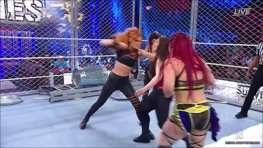 WWE_Survivor_Series_WarGames_2022_720p_WEB_h264-HEEL_mp4_002364191.jpg