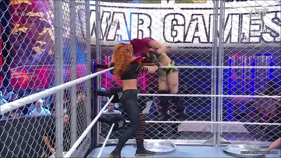 WWE_Survivor_Series_WarGames_2022_720p_WEB_h264-HEEL_mp4_002374191.jpg