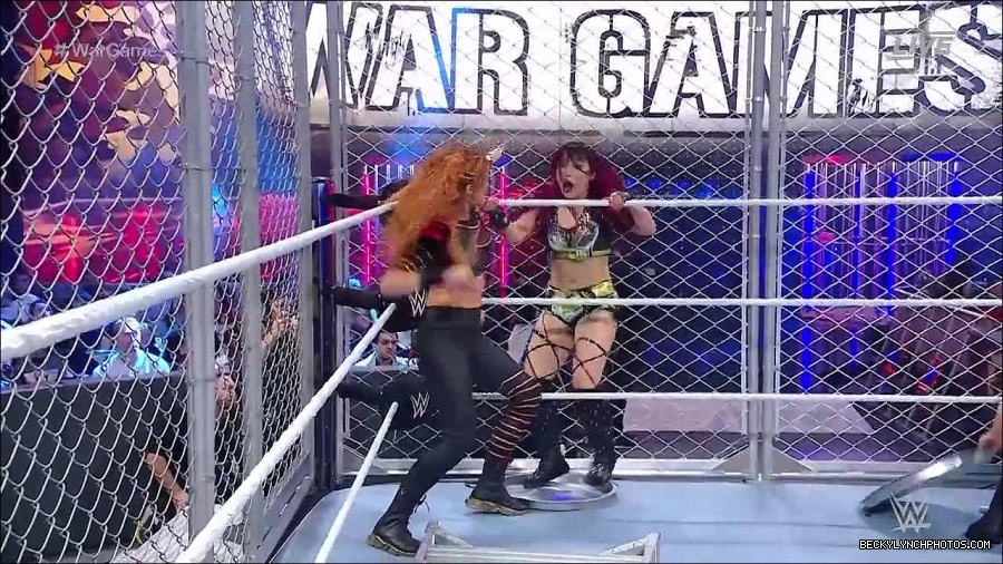 WWE_Survivor_Series_WarGames_2022_720p_WEB_h264-HEEL_mp4_002374591.jpg