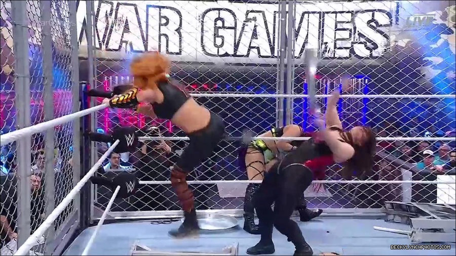 WWE_Survivor_Series_WarGames_2022_720p_WEB_h264-HEEL_mp4_002384991.jpg