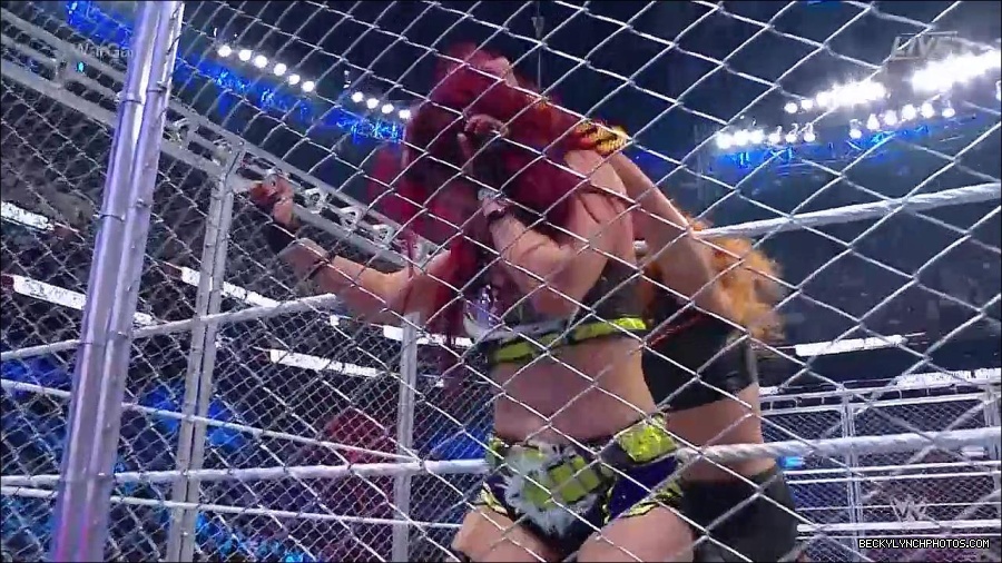 WWE_Survivor_Series_WarGames_2022_720p_WEB_h264-HEEL_mp4_002394591.jpg