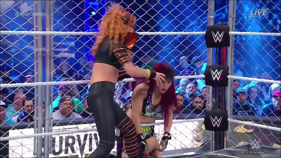 WWE_Survivor_Series_WarGames_2022_720p_WEB_h264-HEEL_mp4_002401791.jpg