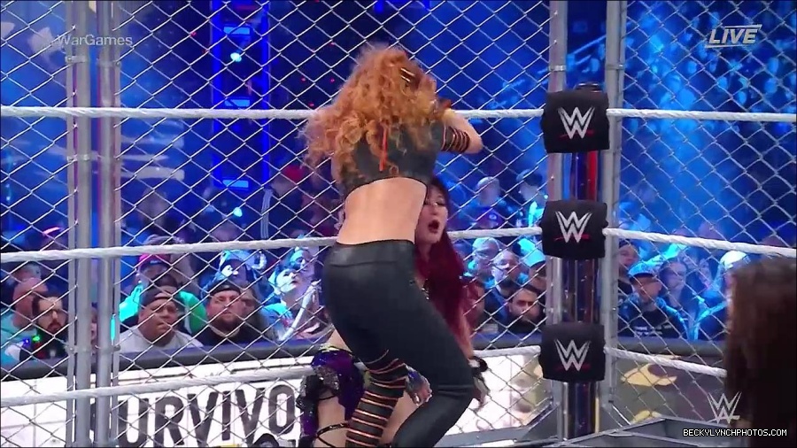 WWE_Survivor_Series_WarGames_2022_720p_WEB_h264-HEEL_mp4_002402591.jpg