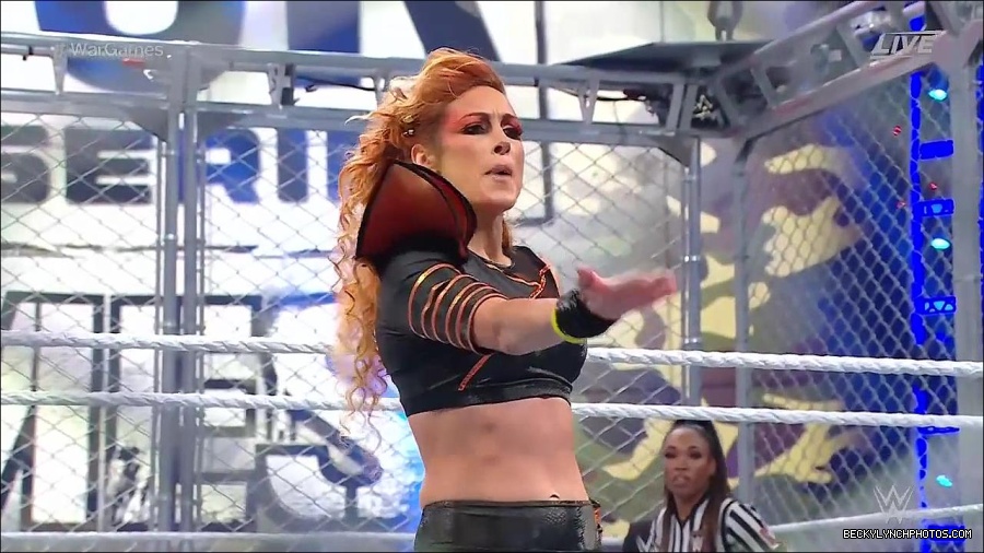 WWE_Survivor_Series_WarGames_2022_720p_WEB_h264-HEEL_mp4_002458591.jpg