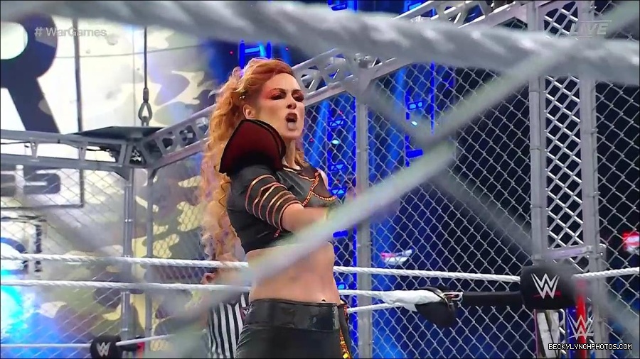 WWE_Survivor_Series_WarGames_2022_720p_WEB_h264-HEEL_mp4_002466191.jpg