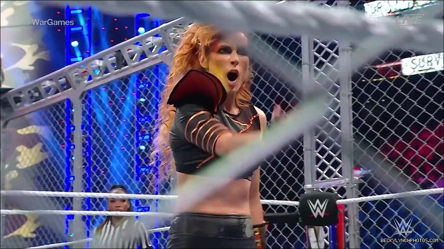 WWE_Survivor_Series_WarGames_2022_720p_WEB_h264-HEEL_mp4_002471791.jpg