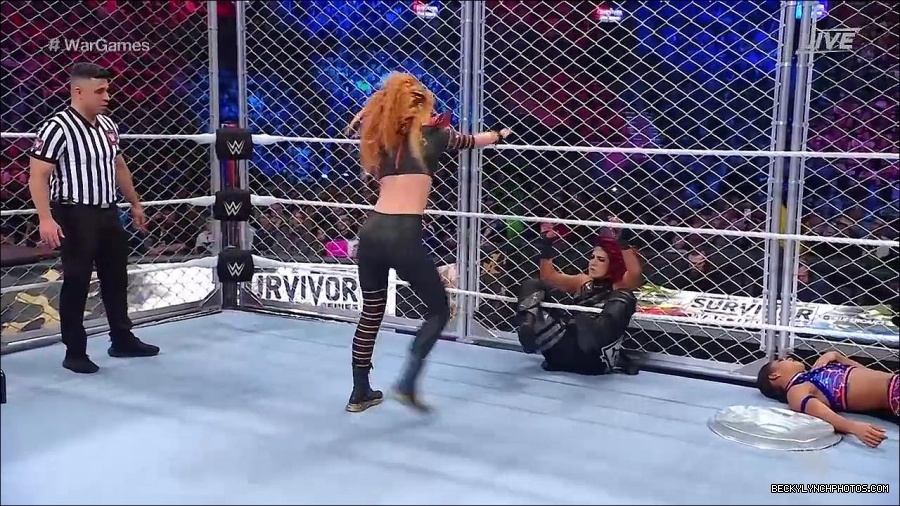 WWE_Survivor_Series_WarGames_2022_720p_WEB_h264-HEEL_mp4_002488991.jpg