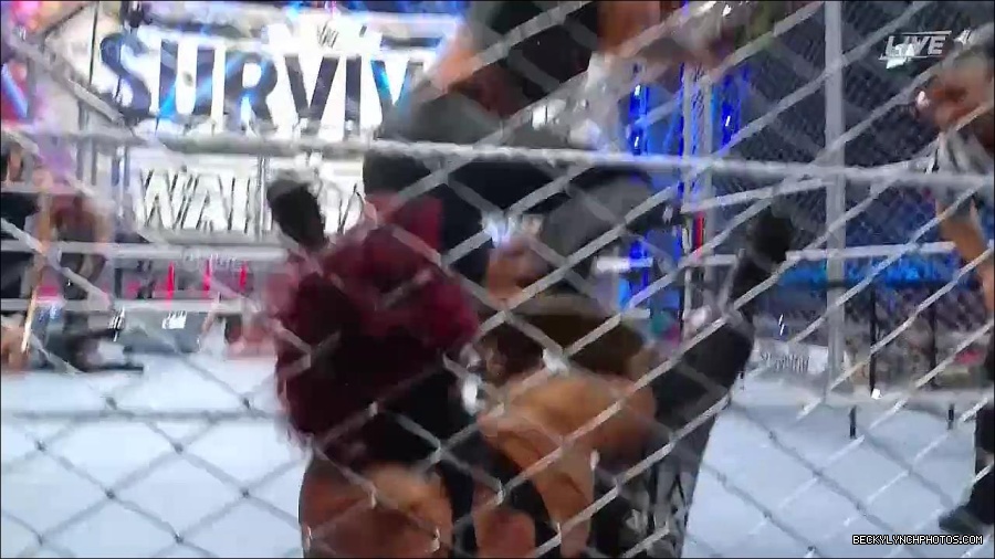 WWE_Survivor_Series_WarGames_2022_720p_WEB_h264-HEEL_mp4_002492591.jpg