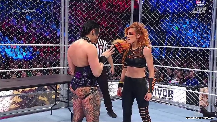 WWE_Survivor_Series_WarGames_2022_720p_WEB_h264-HEEL_mp4_002500991.jpg