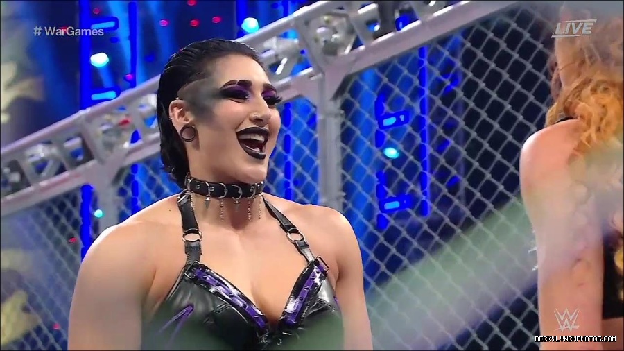 WWE_Survivor_Series_WarGames_2022_720p_WEB_h264-HEEL_mp4_002505391.jpg