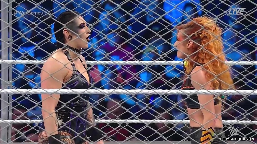 WWE_Survivor_Series_WarGames_2022_720p_WEB_h264-HEEL_mp4_002507391.jpg