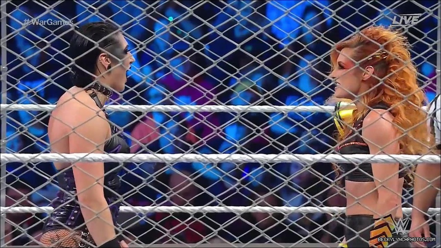 WWE_Survivor_Series_WarGames_2022_720p_WEB_h264-HEEL_mp4_002508191.jpg