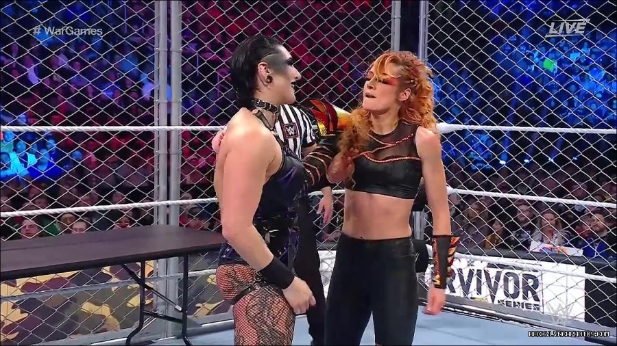 WWE_Survivor_Series_WarGames_2022_720p_WEB_h264-HEEL_mp4_002510591.jpg