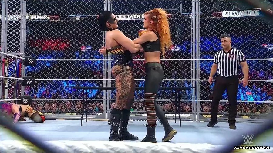 WWE_Survivor_Series_WarGames_2022_720p_WEB_h264-HEEL_mp4_002513791.jpg
