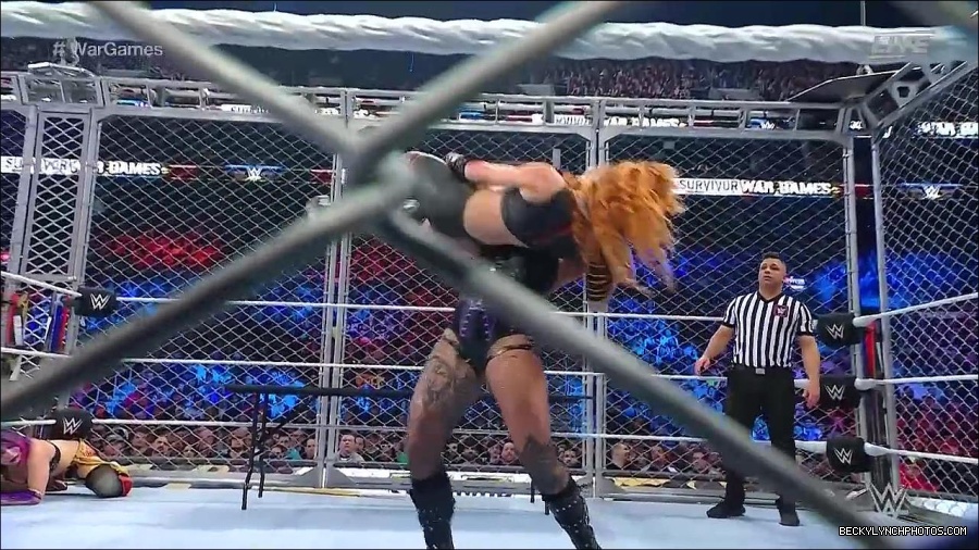 WWE_Survivor_Series_WarGames_2022_720p_WEB_h264-HEEL_mp4_002520191.jpg