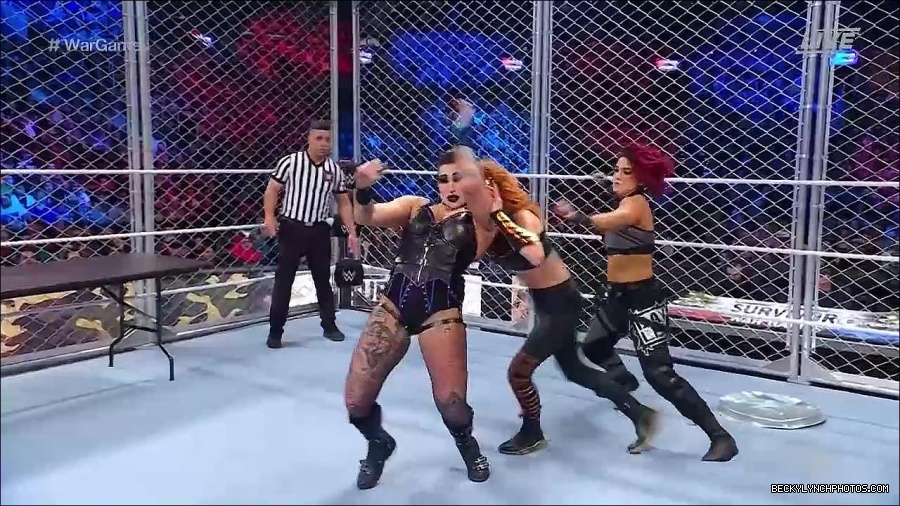 WWE_Survivor_Series_WarGames_2022_720p_WEB_h264-HEEL_mp4_002522191.jpg