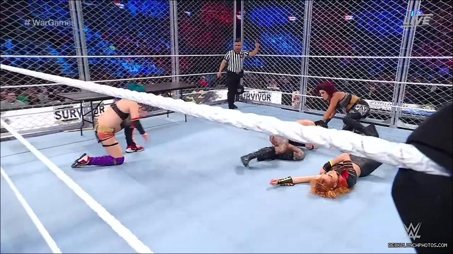 WWE_Survivor_Series_WarGames_2022_720p_WEB_h264-HEEL_mp4_002535791.jpg
