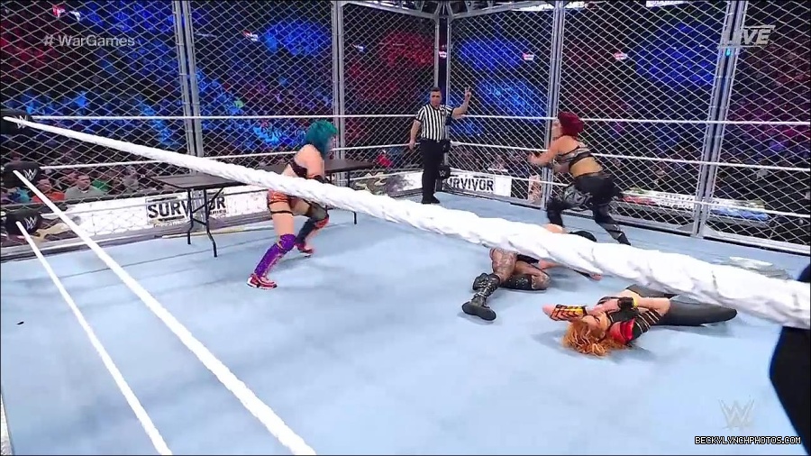 WWE_Survivor_Series_WarGames_2022_720p_WEB_h264-HEEL_mp4_002536591.jpg