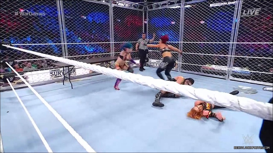 WWE_Survivor_Series_WarGames_2022_720p_WEB_h264-HEEL_mp4_002536991.jpg