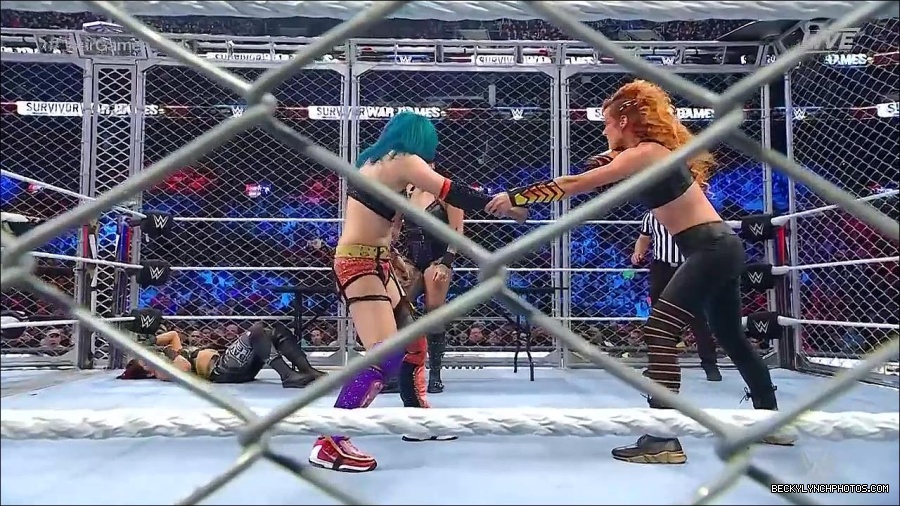 WWE_Survivor_Series_WarGames_2022_720p_WEB_h264-HEEL_mp4_002558591.jpg