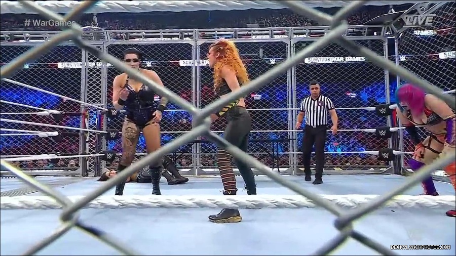 WWE_Survivor_Series_WarGames_2022_720p_WEB_h264-HEEL_mp4_002562991.jpg