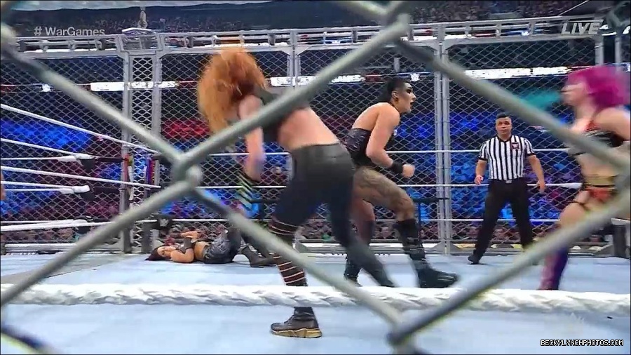 WWE_Survivor_Series_WarGames_2022_720p_WEB_h264-HEEL_mp4_002564191.jpg