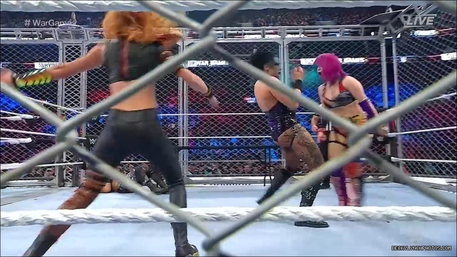 WWE_Survivor_Series_WarGames_2022_720p_WEB_h264-HEEL_mp4_002564591.jpg