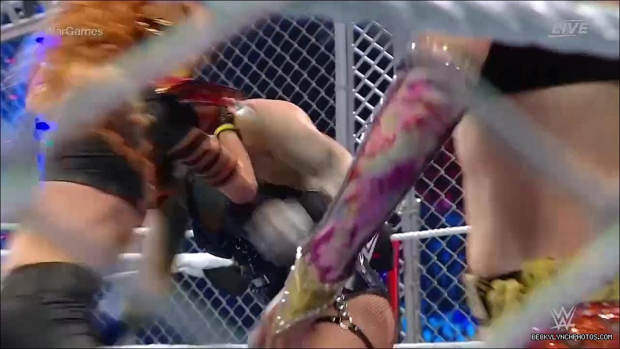WWE_Survivor_Series_WarGames_2022_720p_WEB_h264-HEEL_mp4_002567791.jpg