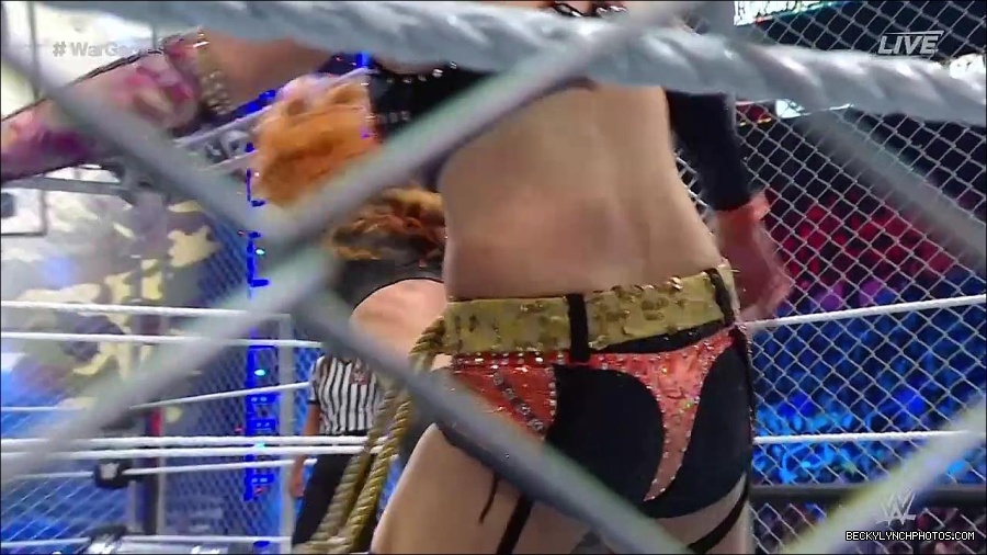 WWE_Survivor_Series_WarGames_2022_720p_WEB_h264-HEEL_mp4_002568591.jpg