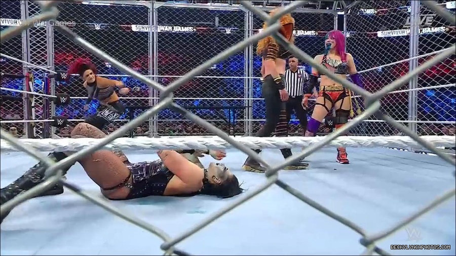 WWE_Survivor_Series_WarGames_2022_720p_WEB_h264-HEEL_mp4_002573791.jpg