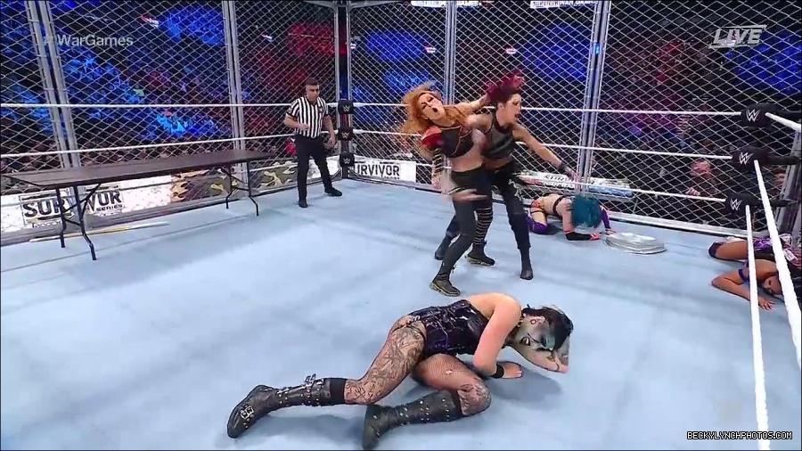 WWE_Survivor_Series_WarGames_2022_720p_WEB_h264-HEEL_mp4_002576991.jpg