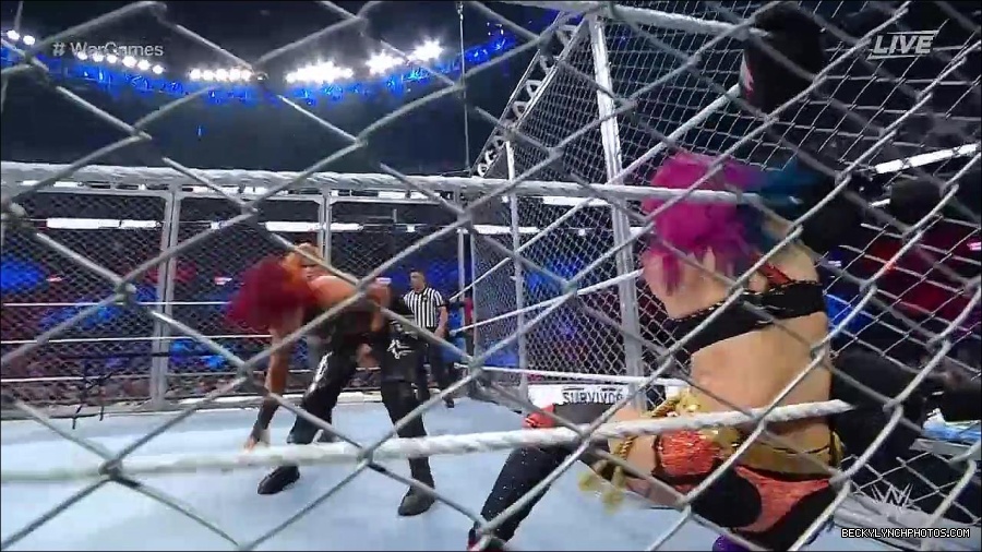 WWE_Survivor_Series_WarGames_2022_720p_WEB_h264-HEEL_mp4_002584591.jpg