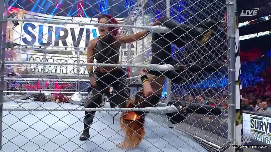 WWE_Survivor_Series_WarGames_2022_720p_WEB_h264-HEEL_mp4_002602191.jpg