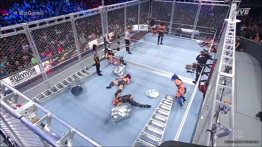 WWE_Survivor_Series_WarGames_2022_720p_WEB_h264-HEEL_mp4_002606591.jpg