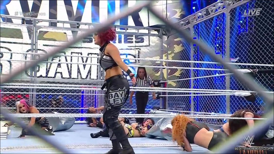 WWE_Survivor_Series_WarGames_2022_720p_WEB_h264-HEEL_mp4_002618991.jpg