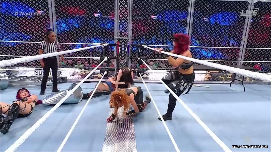 WWE_Survivor_Series_WarGames_2022_720p_WEB_h264-HEEL_mp4_002621791.jpg