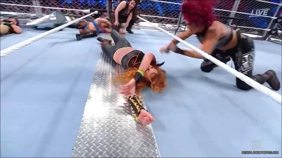 WWE_Survivor_Series_WarGames_2022_720p_WEB_h264-HEEL_mp4_002632191.jpg