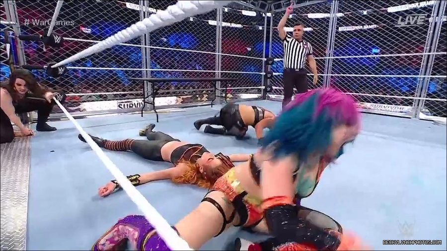 WWE_Survivor_Series_WarGames_2022_720p_WEB_h264-HEEL_mp4_002638191.jpg