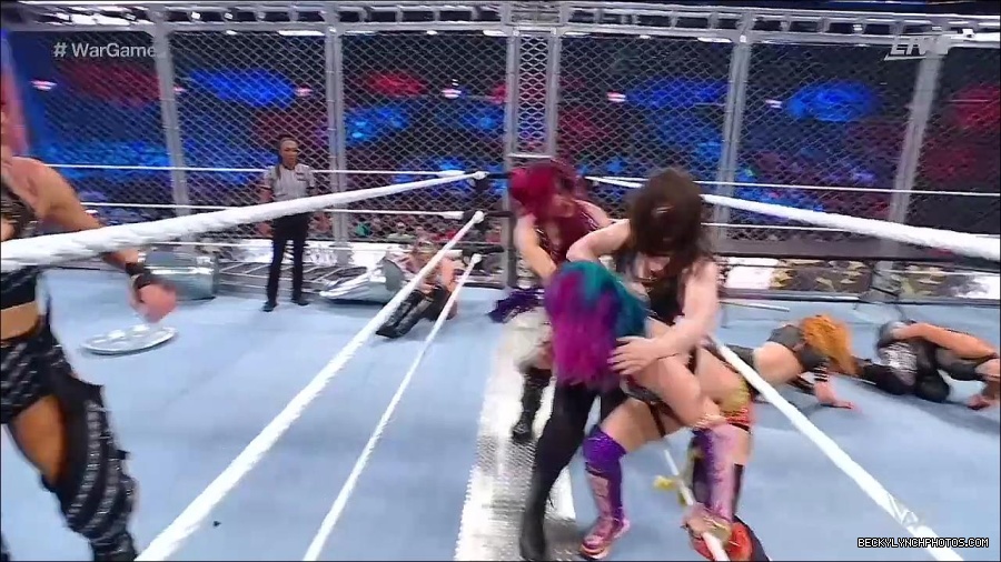 WWE_Survivor_Series_WarGames_2022_720p_WEB_h264-HEEL_mp4_002641791.jpg