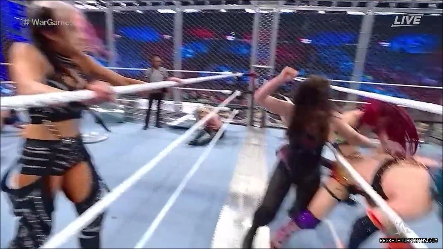 WWE_Survivor_Series_WarGames_2022_720p_WEB_h264-HEEL_mp4_002642591.jpg