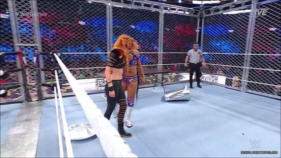 WWE_Survivor_Series_WarGames_2022_720p_WEB_h264-HEEL_mp4_002954858.jpg