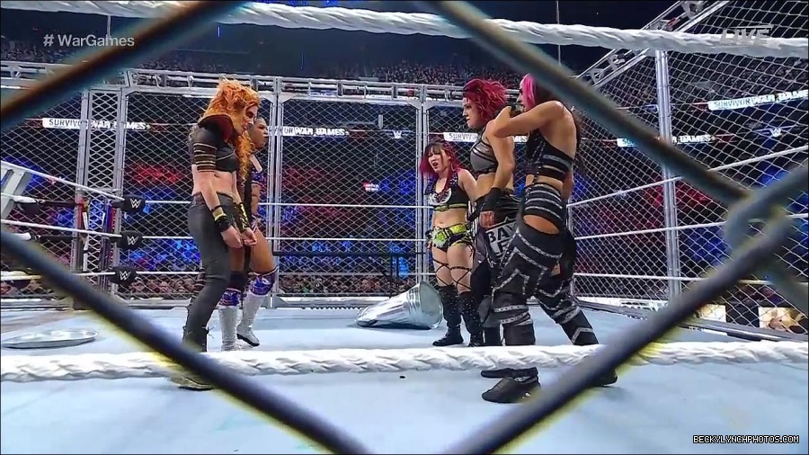 WWE_Survivor_Series_WarGames_2022_720p_WEB_h264-HEEL_mp4_002964858.jpg