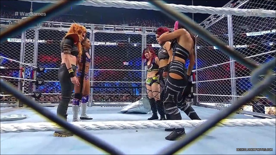 WWE_Survivor_Series_WarGames_2022_720p_WEB_h264-HEEL_mp4_002965258.jpg