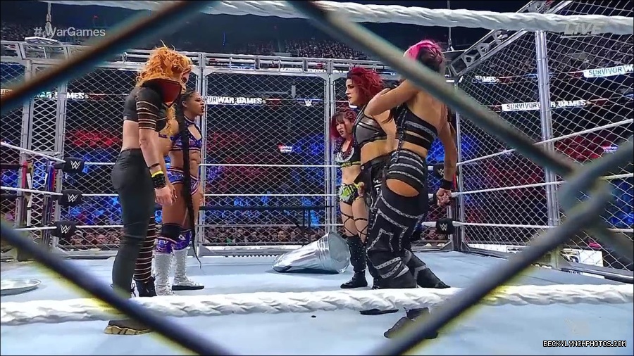 WWE_Survivor_Series_WarGames_2022_720p_WEB_h264-HEEL_mp4_002966058.jpg