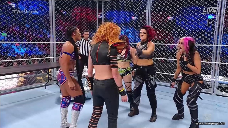 WWE_Survivor_Series_WarGames_2022_720p_WEB_h264-HEEL_mp4_002967658.jpg